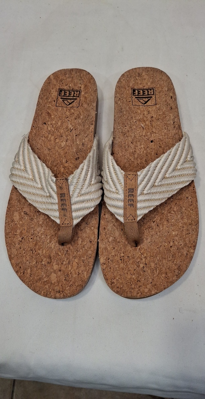 Reef Women's Cream Braided Woven Strap Cork Footbed Thong Sandals